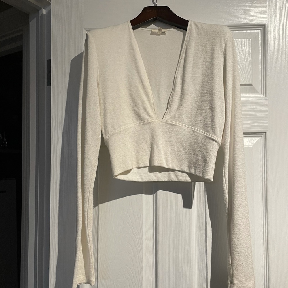 Wilfred Cream Long Sleeve Crop Top